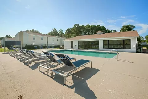2000 Harbor Pines Dr #261, Saint Marys, GA 31558