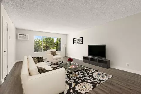20909 Parthenia St #20909P46, Los Angeles, CA 91304