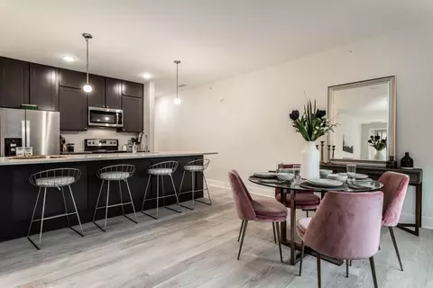 5858 N College Ave #329, Indianapolis, IN 46220