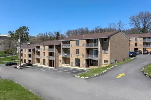 151 Dix Dr UNIT 10, North Versailles, PA 15137