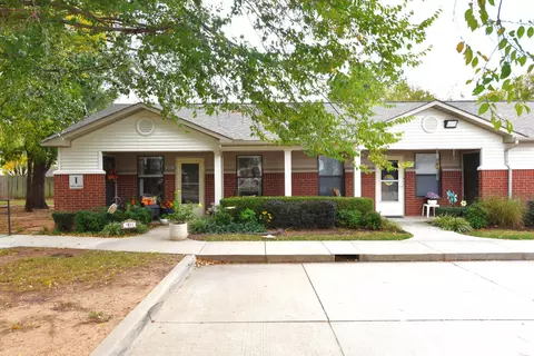 3751 Eagle Cliff Dr #10-1013, Norman, OK 73072