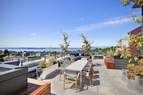 4588 44th Ave SW #209, Seattle, WA 98116