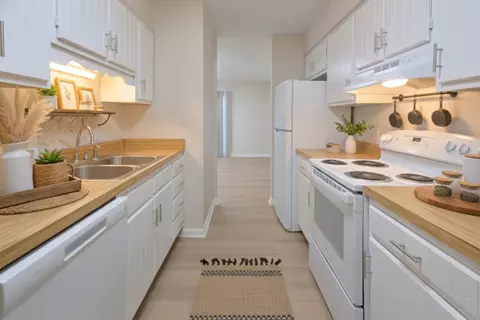 2006 Trail Two UNIT 7A, Burlington, NC 27215