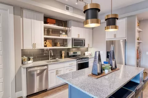 2727 E Camelback Rd #246, Phoenix, AZ 85016