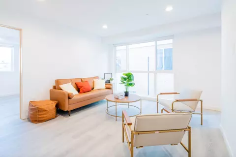 1816 W Adams Blvd, Los Angeles, CA 90018