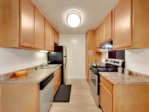 4170 Springlake Dr #B201, San Leandro, CA 94578