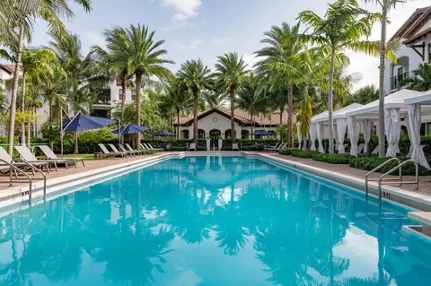 2300 N 29th Ave #14302, Hollywood, FL 33020