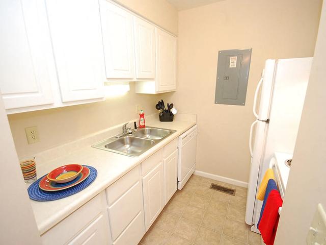 1165 Shiloh Sq #1208B, Evansville, IN 47714