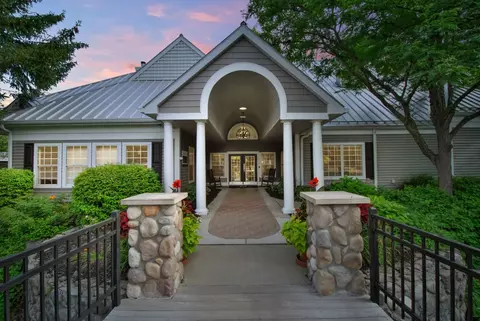 459 Village Green Blvd #17-208, Ann Arbor, MI 48105