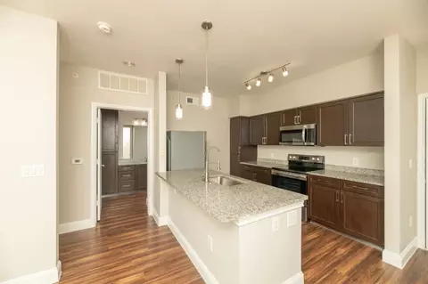2685 Old Alvin Rd #1310, Pearland, TX 77581