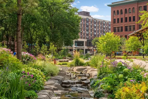 401 N Sibley St #A106, Saint Paul, MN 55101