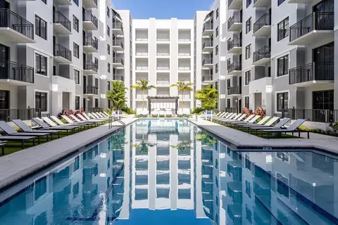 1711 N University Dr #2515, Plantation, FL 33322