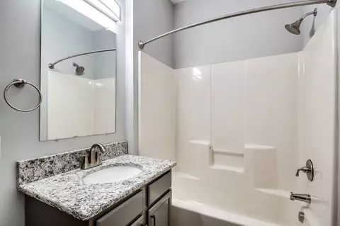 310 Honeysuckle Dr #410, Marietta, PA 17547