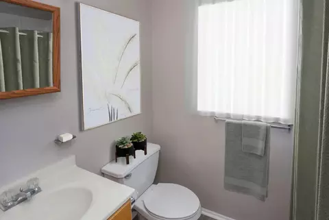 859 Buchanan St #27-801, Fort Wayne, IN 46803