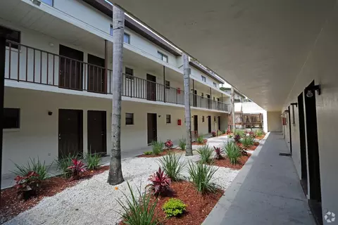 1250 E 113th Ave #72-205, Tampa, FL 33612