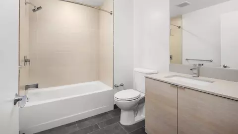 340 Fremont St #3303, San Francisco, CA 94105