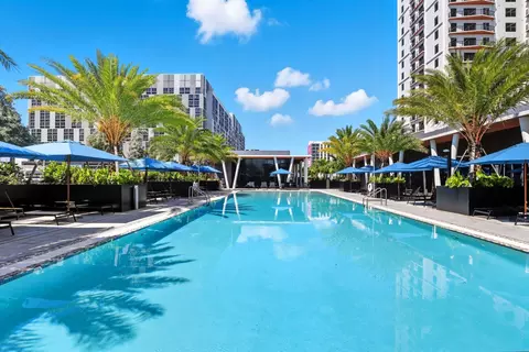 777 NW 2nd Ave #2805, Miami, FL 33136