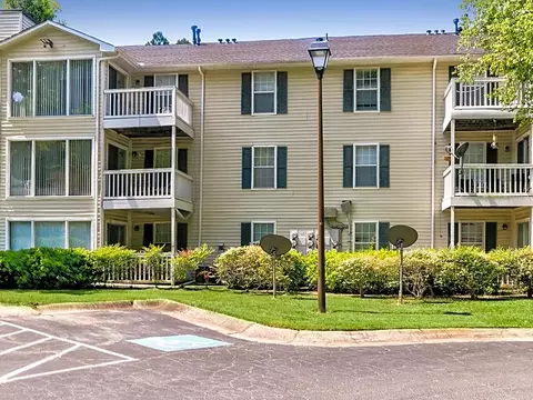 1204 Brockett Rd #504, Clarkston, GA 30021