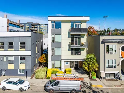 121212161220 E Remington Ct # 16-04, Seattle, WA 98122