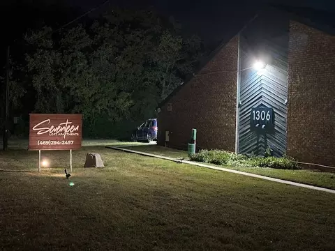 1306 N Main St #1-4, Mansfield, TX 76063