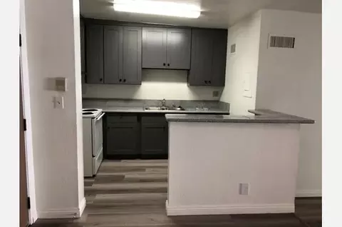515 La Fayette Park Pl #206, Los Angeles, CA 90057