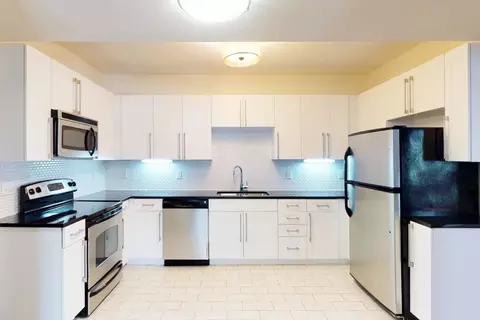 608 E Armour Blvd #101, Kansas City, MO 64109