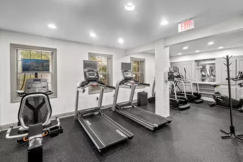 8000 Eastern Dr #8001D102, Silver Spring, MD 20910 photo 14