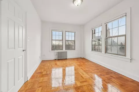 3206 Wisconsin Ave NW #0033, Washington, DC 20016