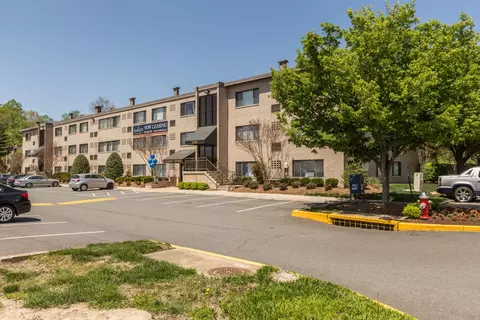 9190 Richmond Hwy #C109, Fort Belvoir, VA 22060