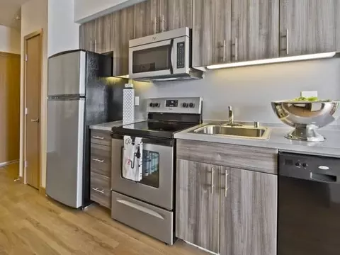 5240 University Way NE #709, Seattle, WA 98105