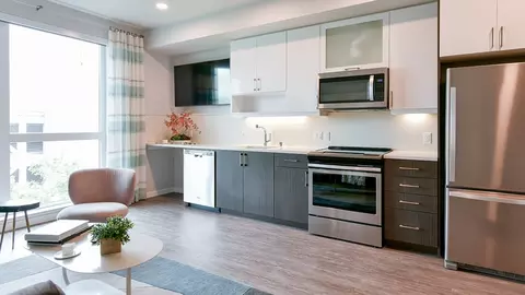 28 N Almaden Ave #329, San Jose, CA 95110