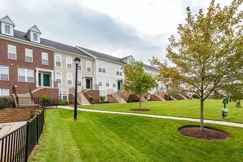 101 Maple Ridge Rd #124, Reisterstown, MD 21136