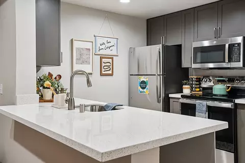 265 S Arroyo Pkwy #4-505, Pasadena, CA 91105