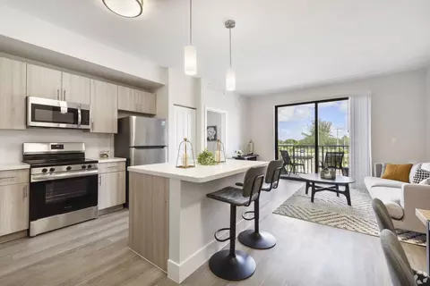 8400 NW 27 Ave #2602, Miami, FL 33147