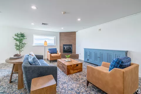 1001 E Marine View Dr #C36, Everett, WA 98201