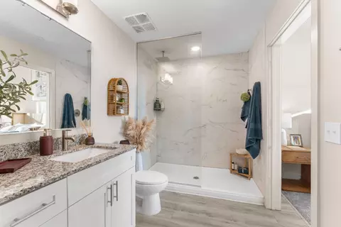 1216 N Atlantic Ave #211, Daytona Beach, FL 32118