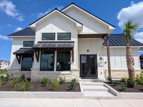 544 Olympic Dr #404, Portland, TX 78374