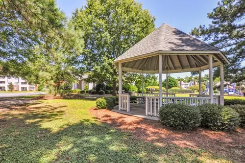 701 Treybrooke Cir #1131, Greenville, NC 27834