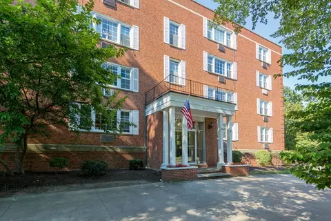 12700 Fairhill Rd #FH304, Shaker Heights, OH 44120