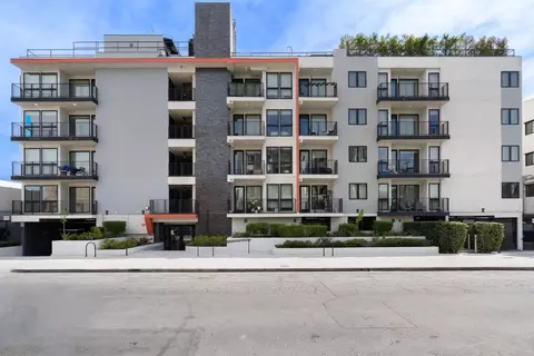 5550 Bonner Ave #302, Los Angeles, CA 91601