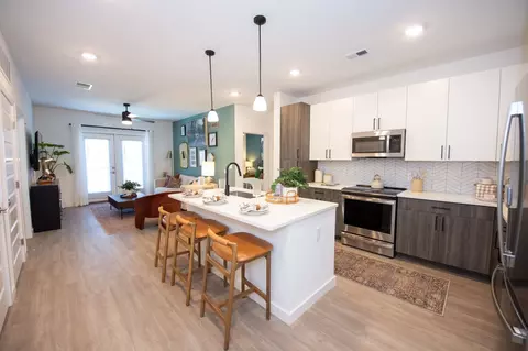401 Pratt Avenue Huntsville #284, Huntsville, AL 35801