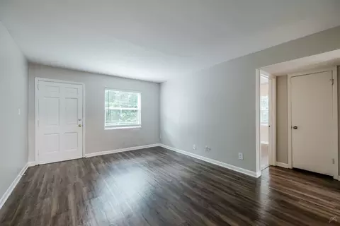 1000 Collier Rd #26-D2, Atlanta, GA 30318