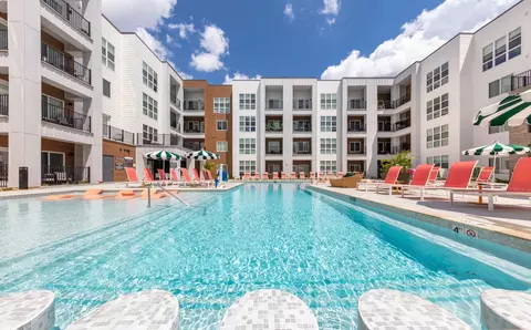 701 Berkley Pkwy #2407, Kansas City, MO 64120