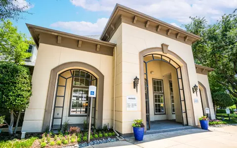 4400 W University Blvd #03201, Dallas, TX 75209