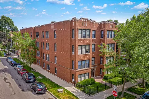 1478 W Byron St #3911-1, Chicago, IL 60613