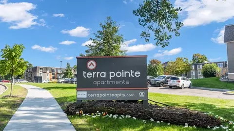 1950 Burns Ave #30-220, Saint Paul, MN 55119