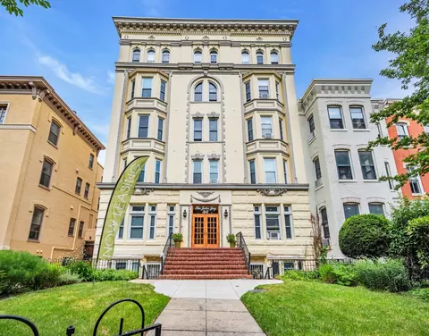 314 E Capitol St NE #104, Washington, DC 20003