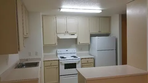 400 NE Cleveland Ave #01-007, Gresham, OR 97030