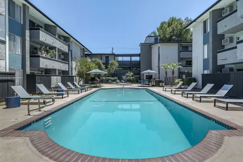 8111 Reseda Blvd #218H, Los Angeles, CA 91335