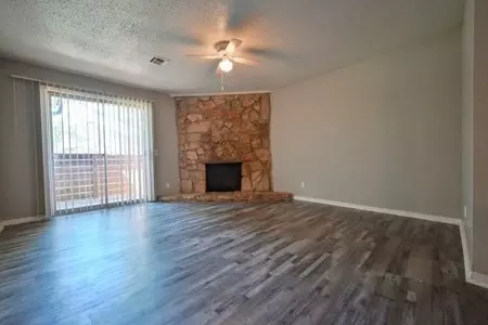 6810 NW 16th #100, Oklahoma City, OK 73127